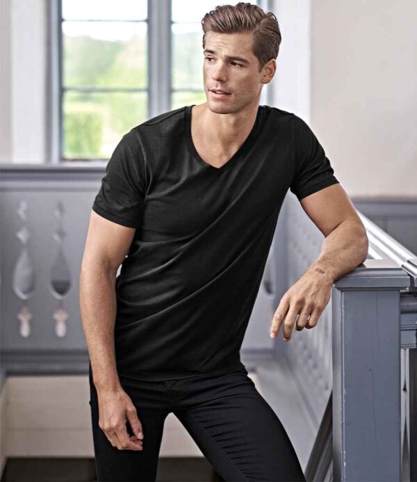 TeeJays T5004 Luxury V-Neck T-Shirt